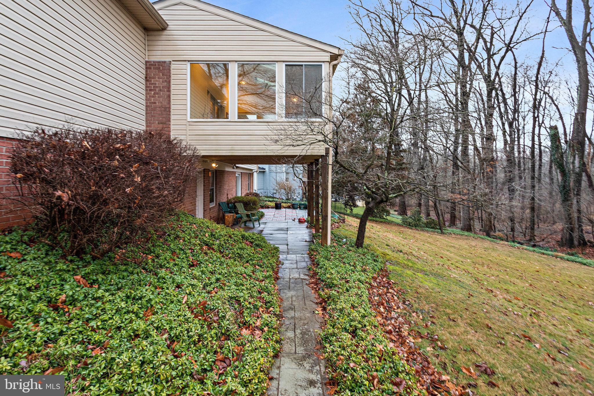 12405 St James Road Rockville, MD 20850 - Photo 16 of 95