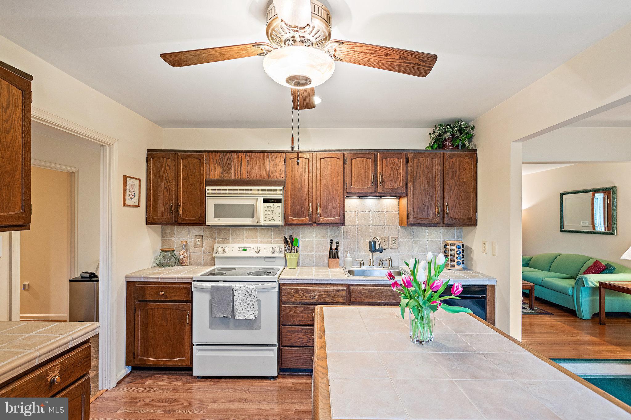 12405 St James Road Rockville, MD 20850 - Photo 34 of 95