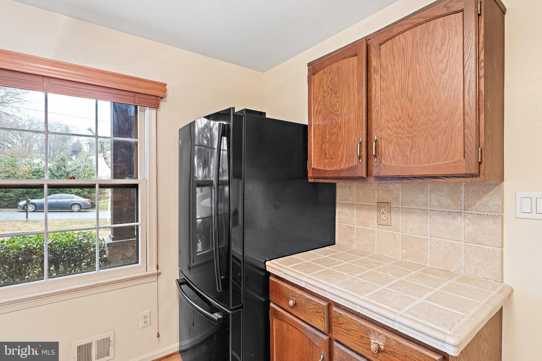 12405 St James Road Rockville, MD 20850 - Photo 39 of 95