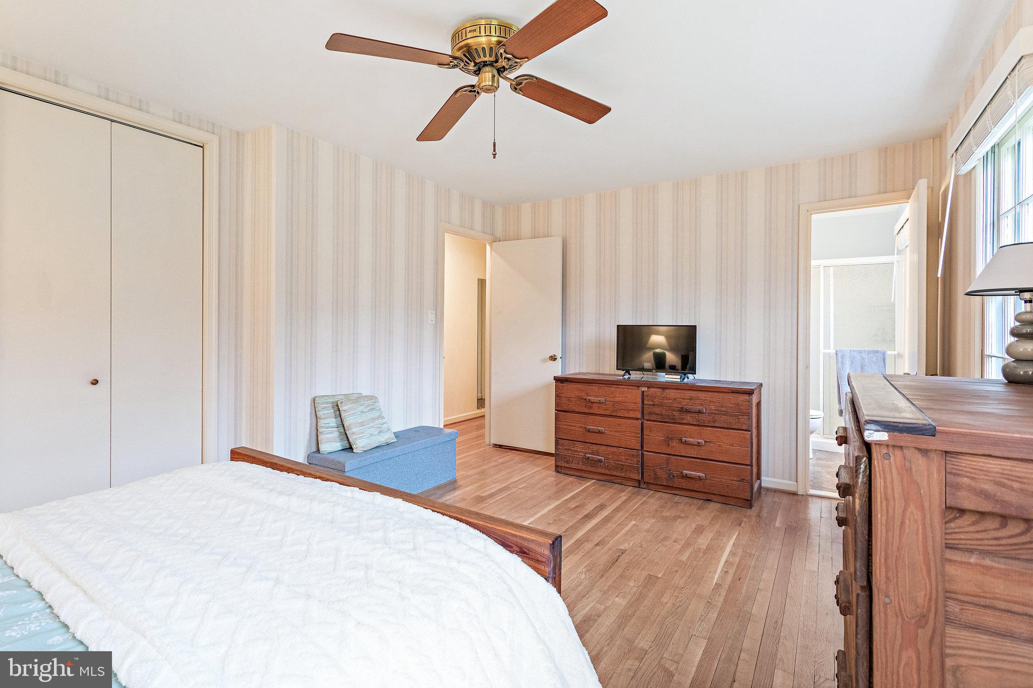 12405 St James Road Rockville, MD 20850 - Photo 61 of 95