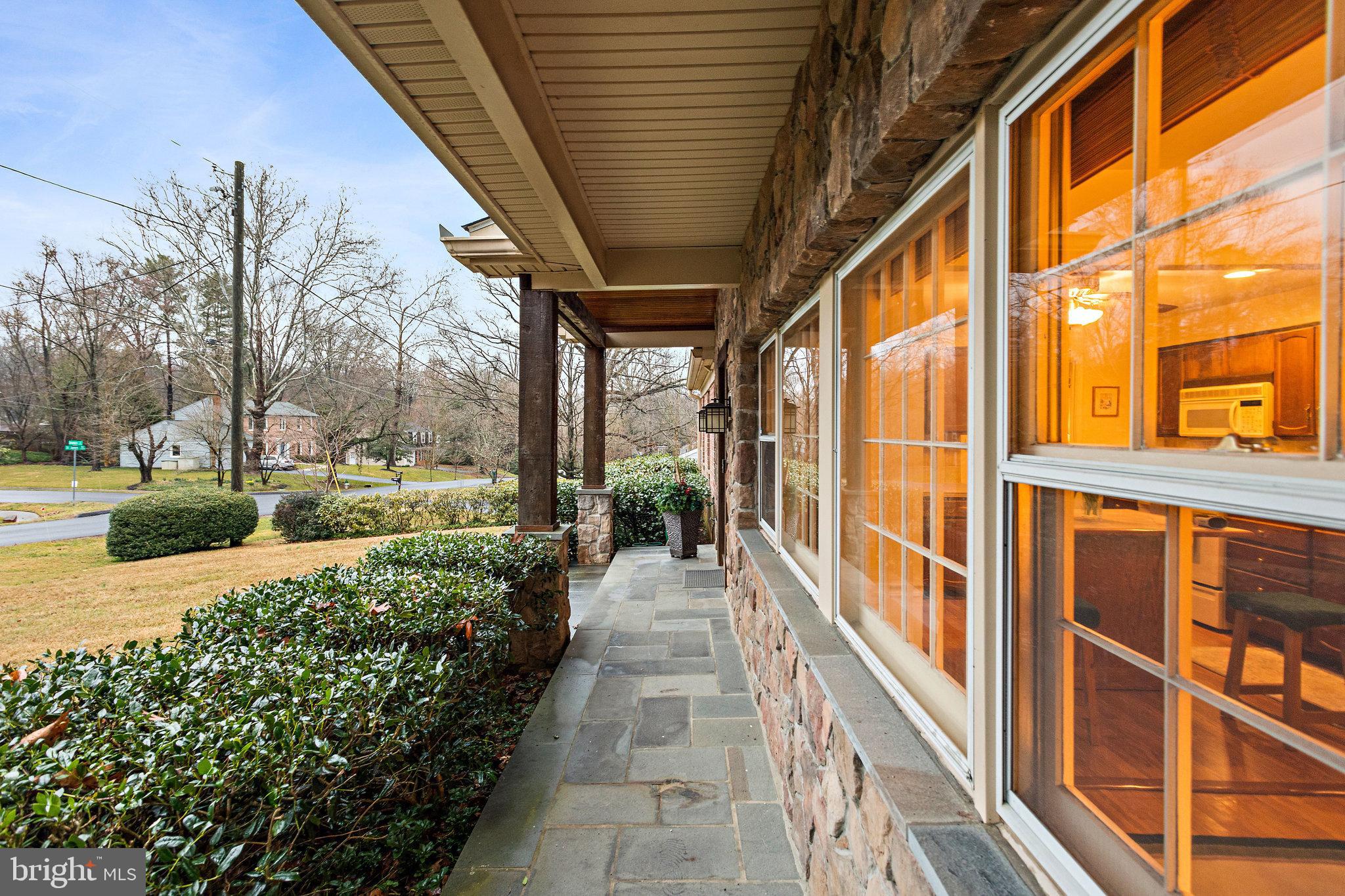 12405 St James Road Rockville, MD 20850 - Photo 7 of 95