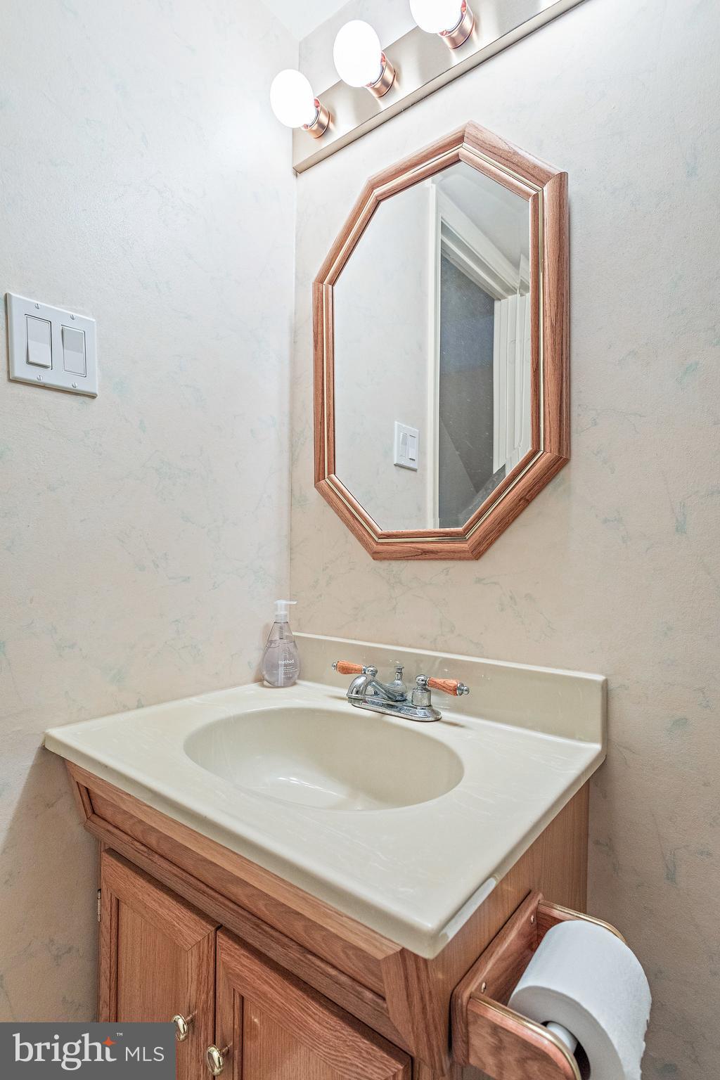 12405 St James Road Rockville, MD 20850 - Photo 71 of 95