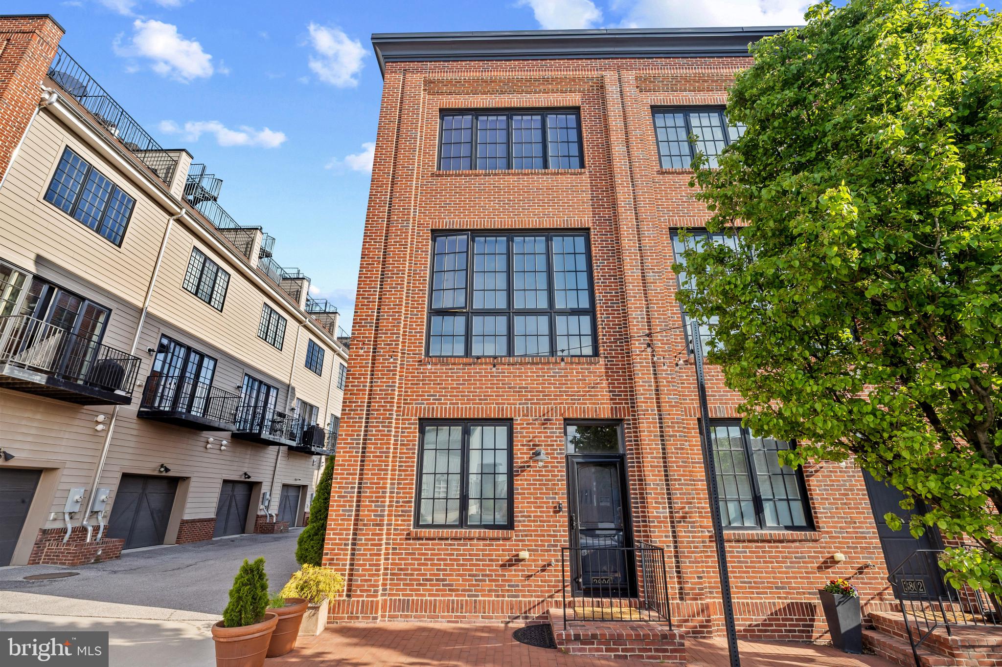 3800 Dillon Street Baltimore, MD 21224 - Photo 1 of 34 a front view of a building