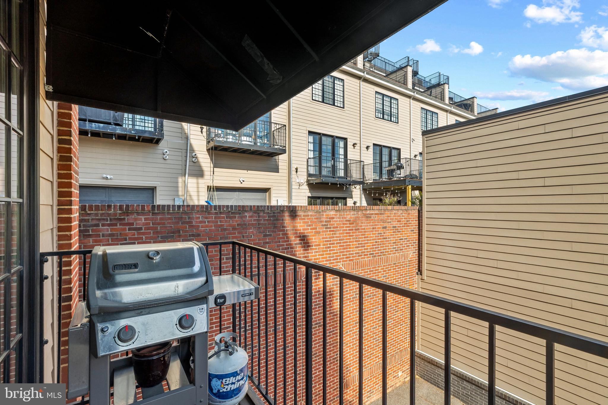 3800 Dillon Street Baltimore, MD 21224 - Photo 29 of 34 a view of a balcony with furniture