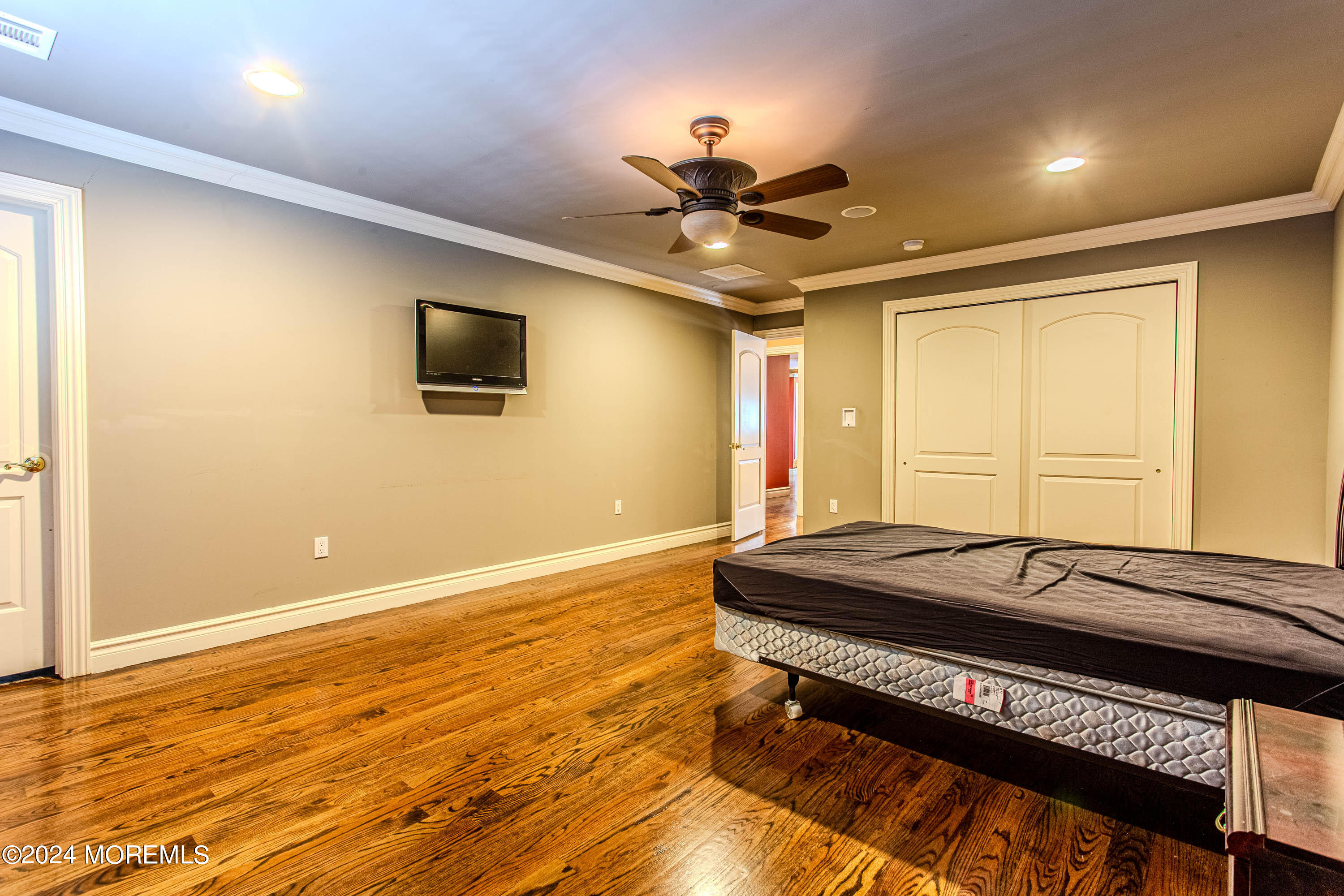 25 Woods End Road Colts Neck, NJ 07722 - Photo 43 of 76 25 West End 041