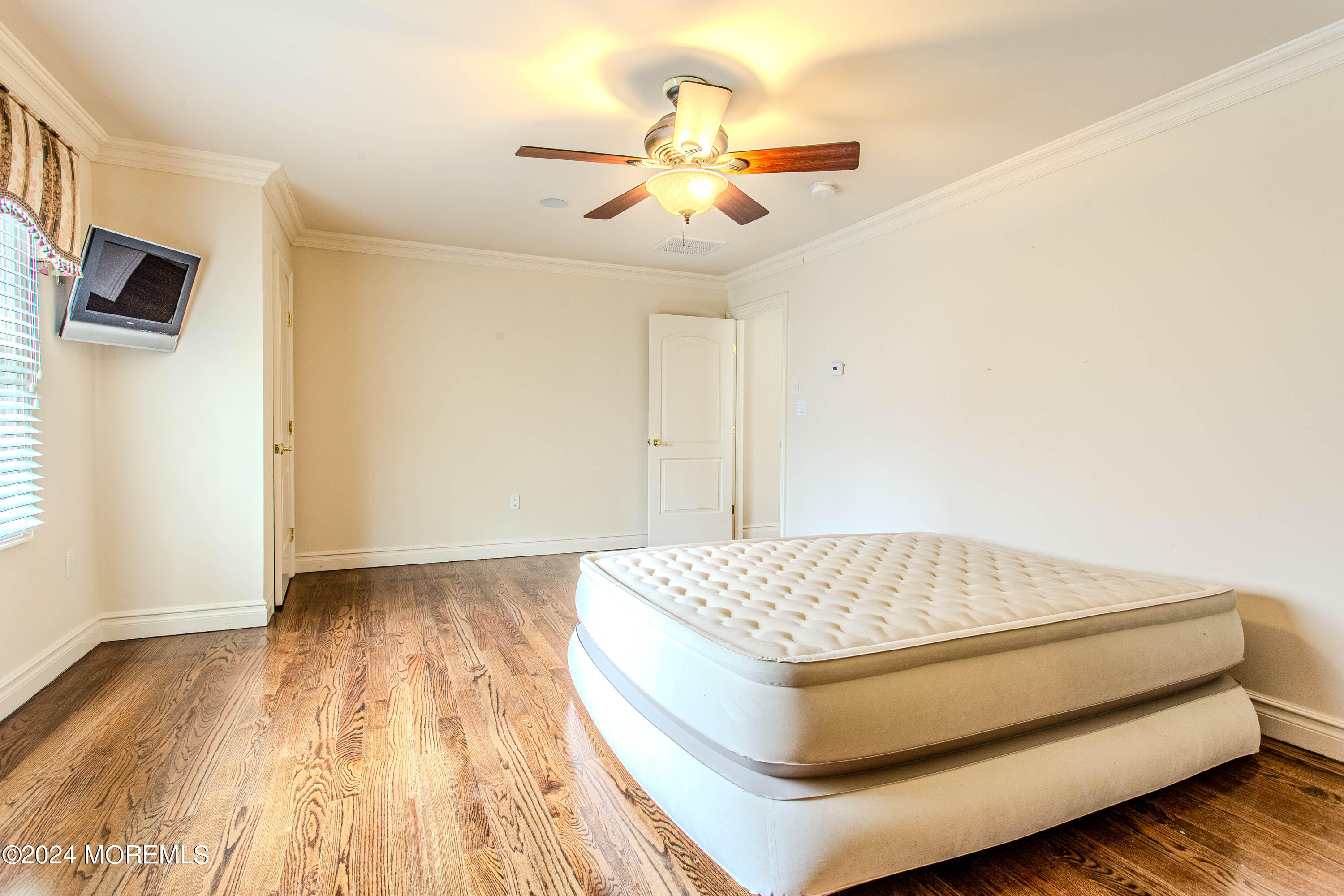 25 Woods End Road Colts Neck, NJ 07722 - Photo 58 of 76 25 West End 051