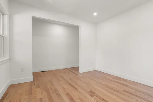 $4,150 | 6 Clinton Street, Unit 6, Newton, MA 02458