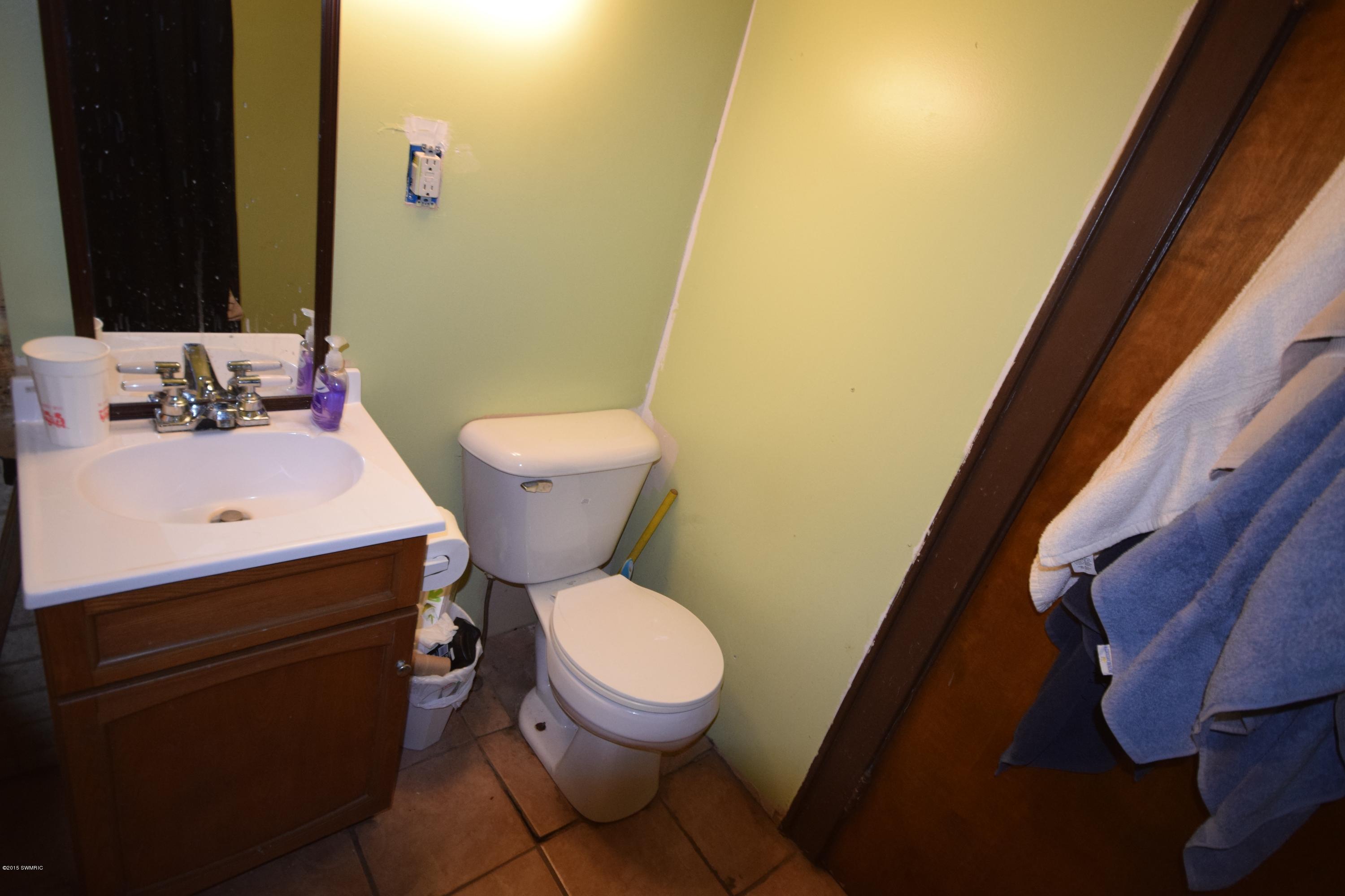 7841 South Marsh Road Plainwell, MI 49080 - Photo 11 of 12 DSC_0012
