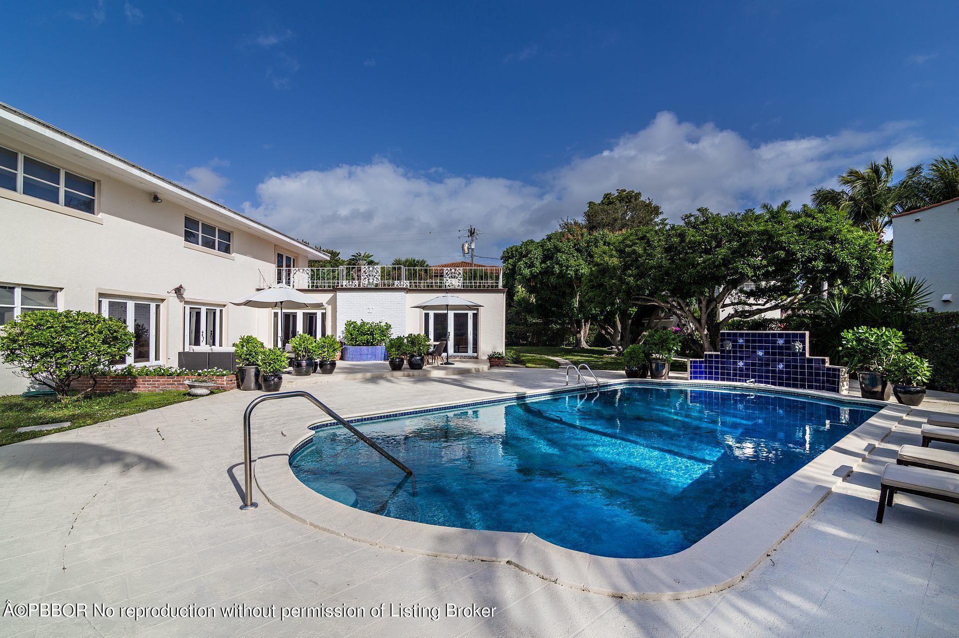 239 Sunset Road West Palm Beach, FL 33401 - Photo 3 of 28 Pool