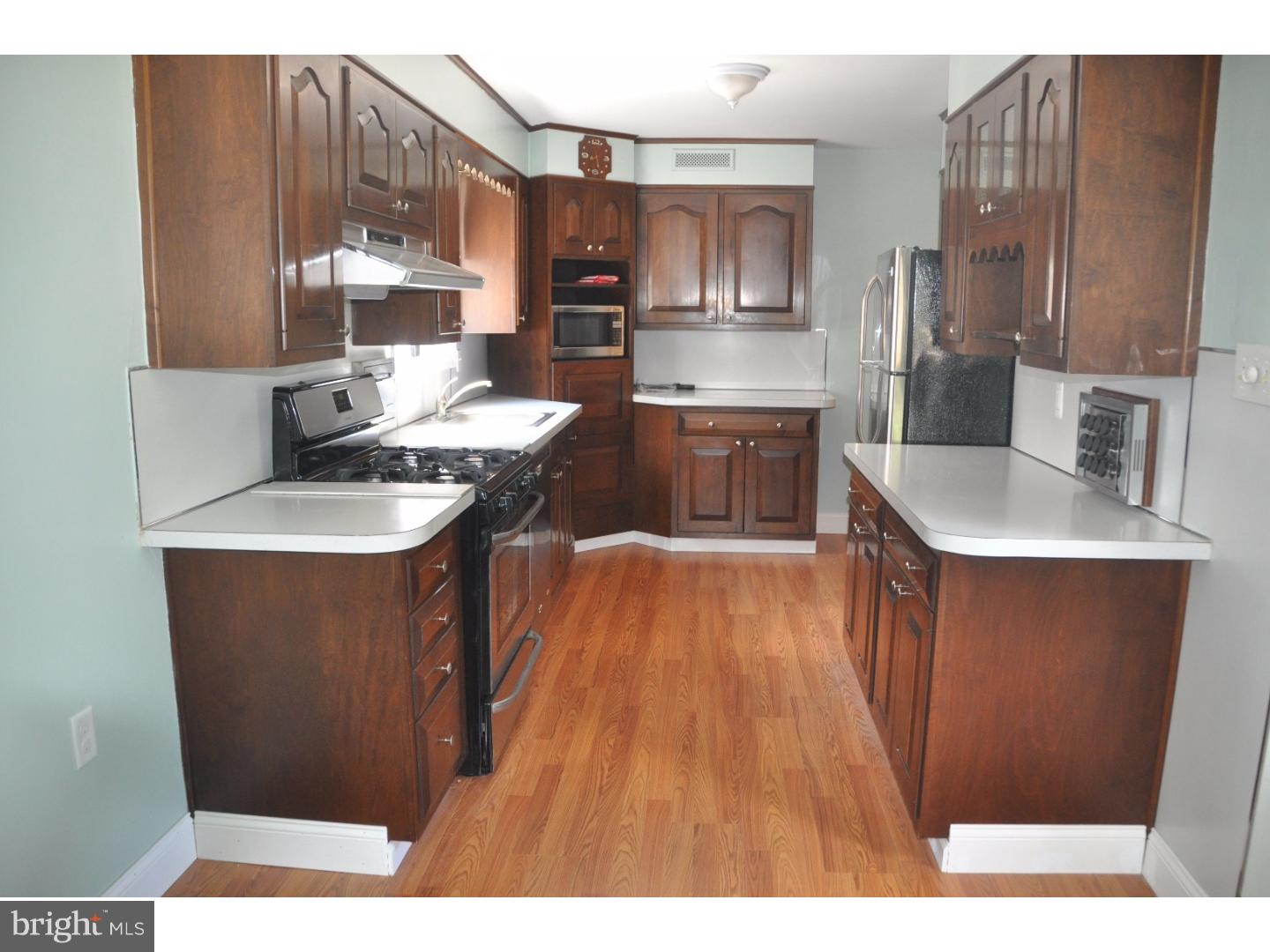 1383 Harrington Road Havertown, PA 19083 - Photo 10 of 20 Kitchen