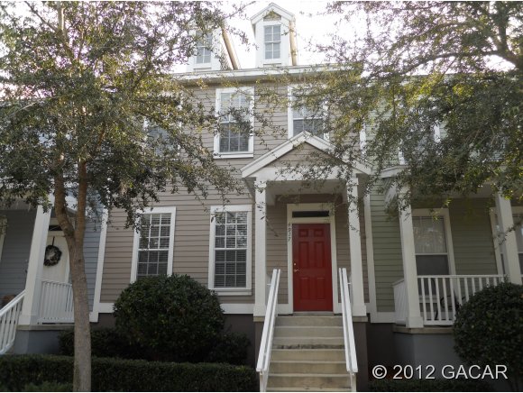 Charming Townhome