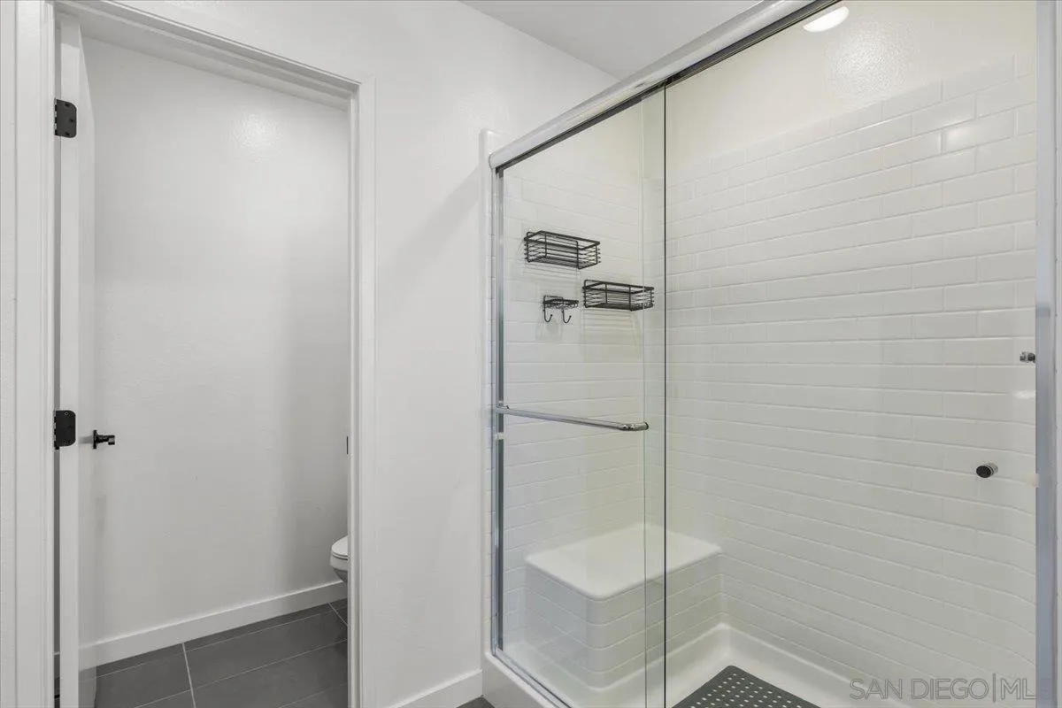 108 Lipizzan Lane Fallbrook, CA 92028 - Photo 20 of 37 a bathroom with a shower