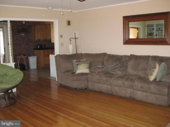 3501 Murkle Road Westminster, MD 21158 - Photo 11 of 30 Living Room #3