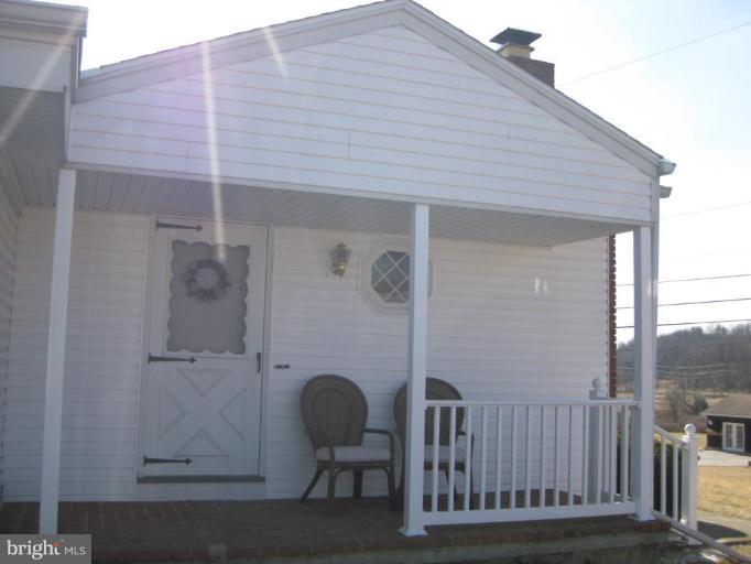 3501 Murkle Road Westminster, MD 21158 - Photo 5 of 30 Porch
