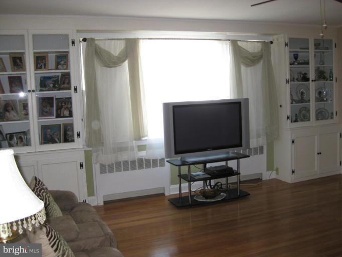 3501 Murkle Road Westminster, MD 21158 - Photo 10 of 30 Living Room #2