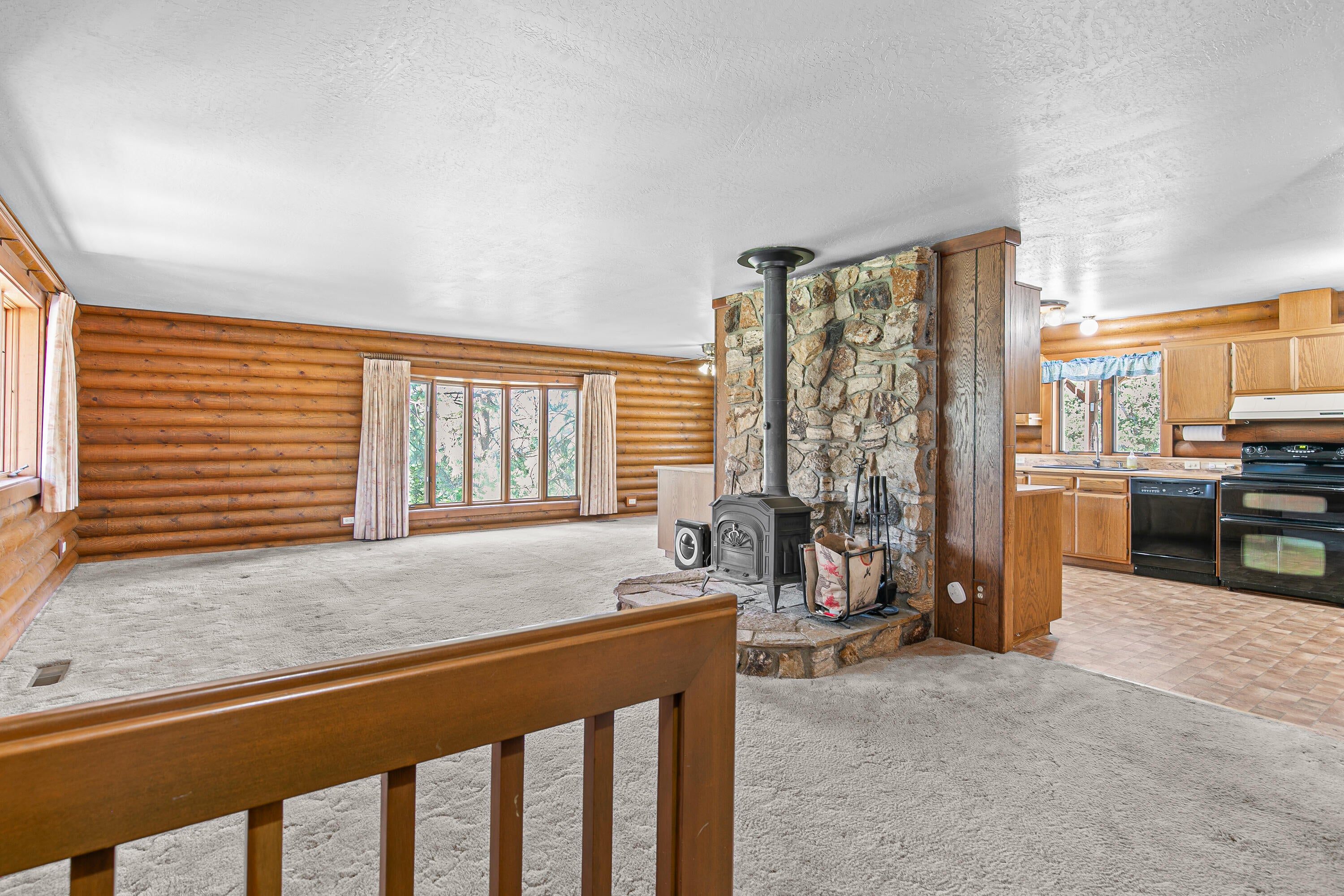 11597 Corp Ranch Road Ashland, OR 97520 - Photo 8 of 57 9R9A4461
