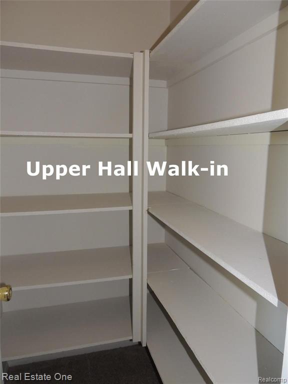 678 Tennyson, Unit 12 Rochester Hills, MI 48307 - Photo 13 of 25