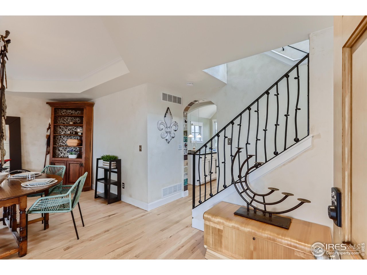 1109 Mapleton Avenue Boulder, CO 80304 - Photo 4 of 27 a view of entryway livingroom and hall