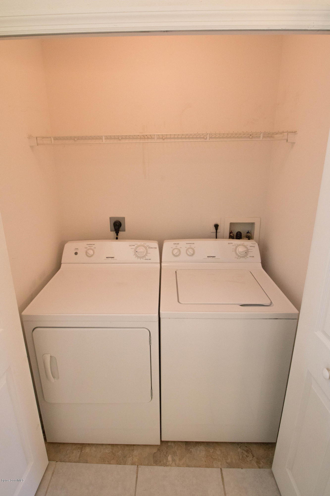 2894 Digby Road Southeast Palm Bay, FL 32909 - Photo 12 of 18 Laundry Room