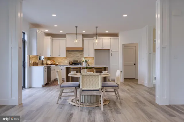 $719,900 | 514 Woodcrest Avenue, Lititz, PA 17543