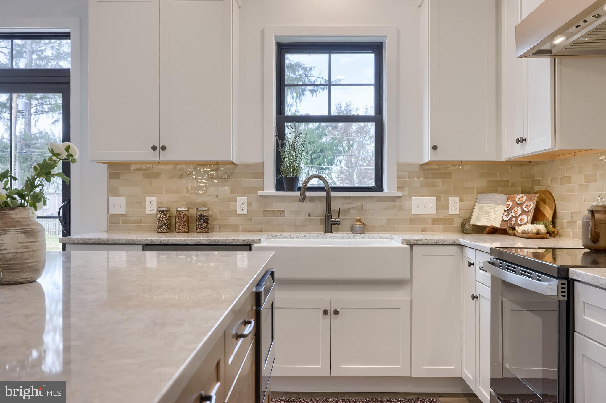 514 Woodcrest Avenue Lititz, PA 17543 - Photo 19 of 64