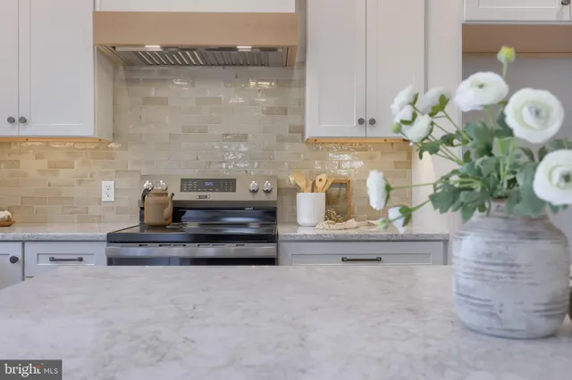 $719,900 | 514 Woodcrest Avenue, Lititz, PA 17543