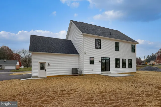 $719,900 | 514 Woodcrest Avenue, Lititz, PA 17543