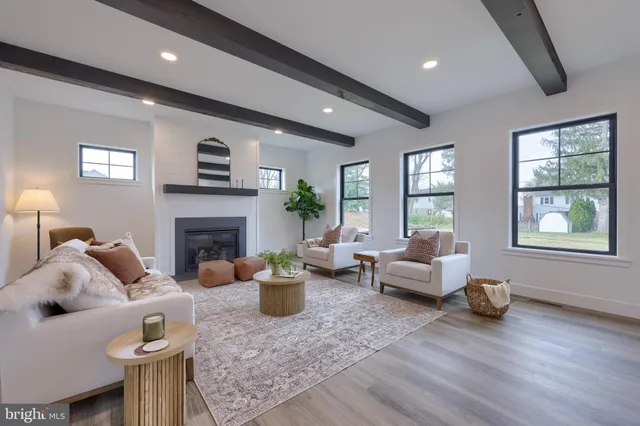 $719,900 | 514 Woodcrest Avenue, Lititz, PA 17543