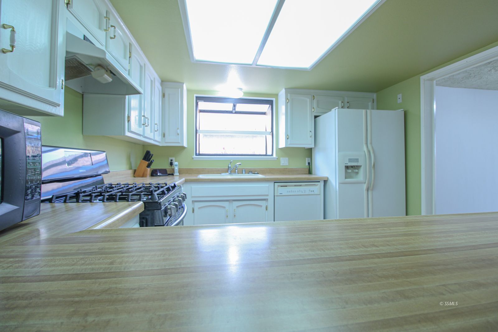 400 North Mono Street Ridgecrest, CA 93555 - Photo 11 of 35 Gallery Image 11