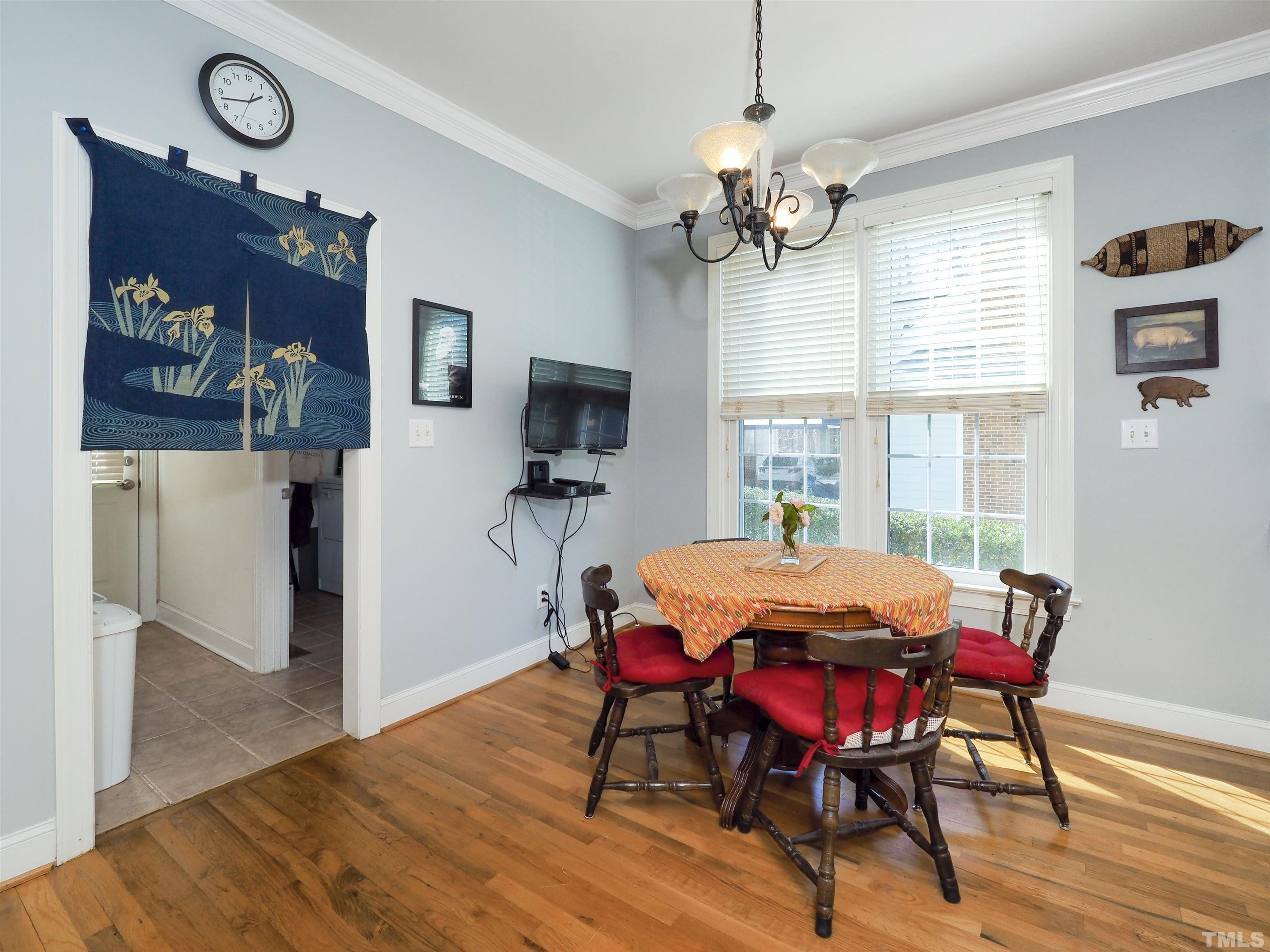 42 Cheswick Place Durham, NC 27707 - Photo 15 of 27 a dining room with furniture and window