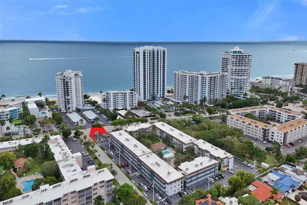 $275,000 | 1501 South Ocean Boulevard, Unit 301, Lauderdale-by-the-Sea, FL 33062