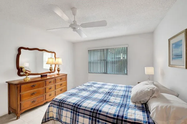 $275,000 | 1501 South Ocean Boulevard, Unit 301, Lauderdale-by-the-Sea, FL 33062