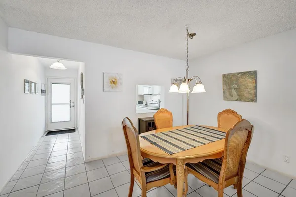 $275,000 | 1501 South Ocean Boulevard, Unit 301, Lauderdale-by-the-Sea, FL 33062