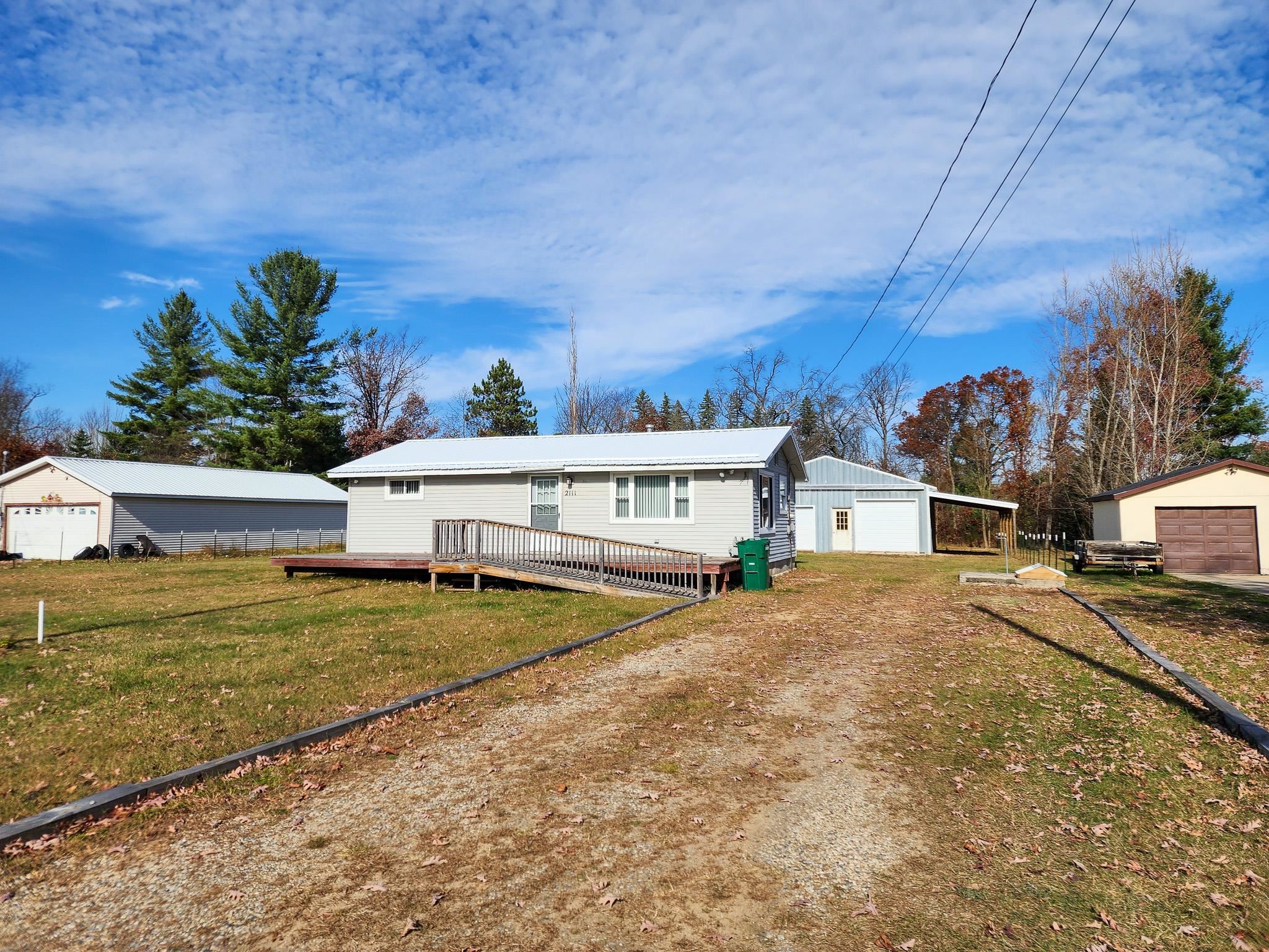 2111 Timber Lane Harrison, MI 48625 - Photo 24 of 35
