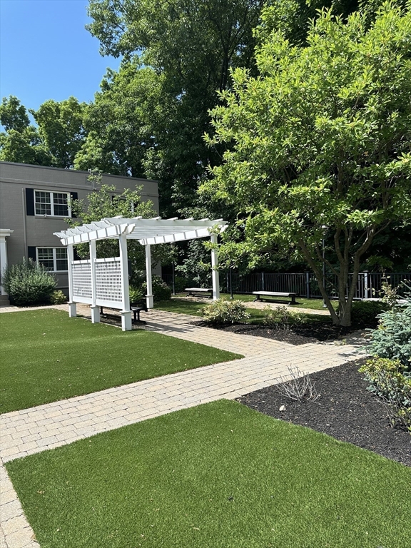 5 Charlesbank Road, Unit 5 Newton, MA 02458 - Photo 8 of 9