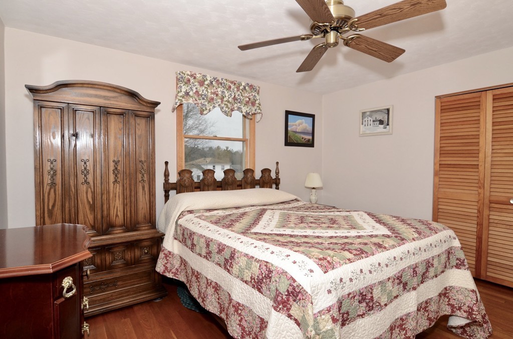 36 Sunflower Road Holbrook, MA 02343 - Photo 11 of 25 Gallery Image 11
