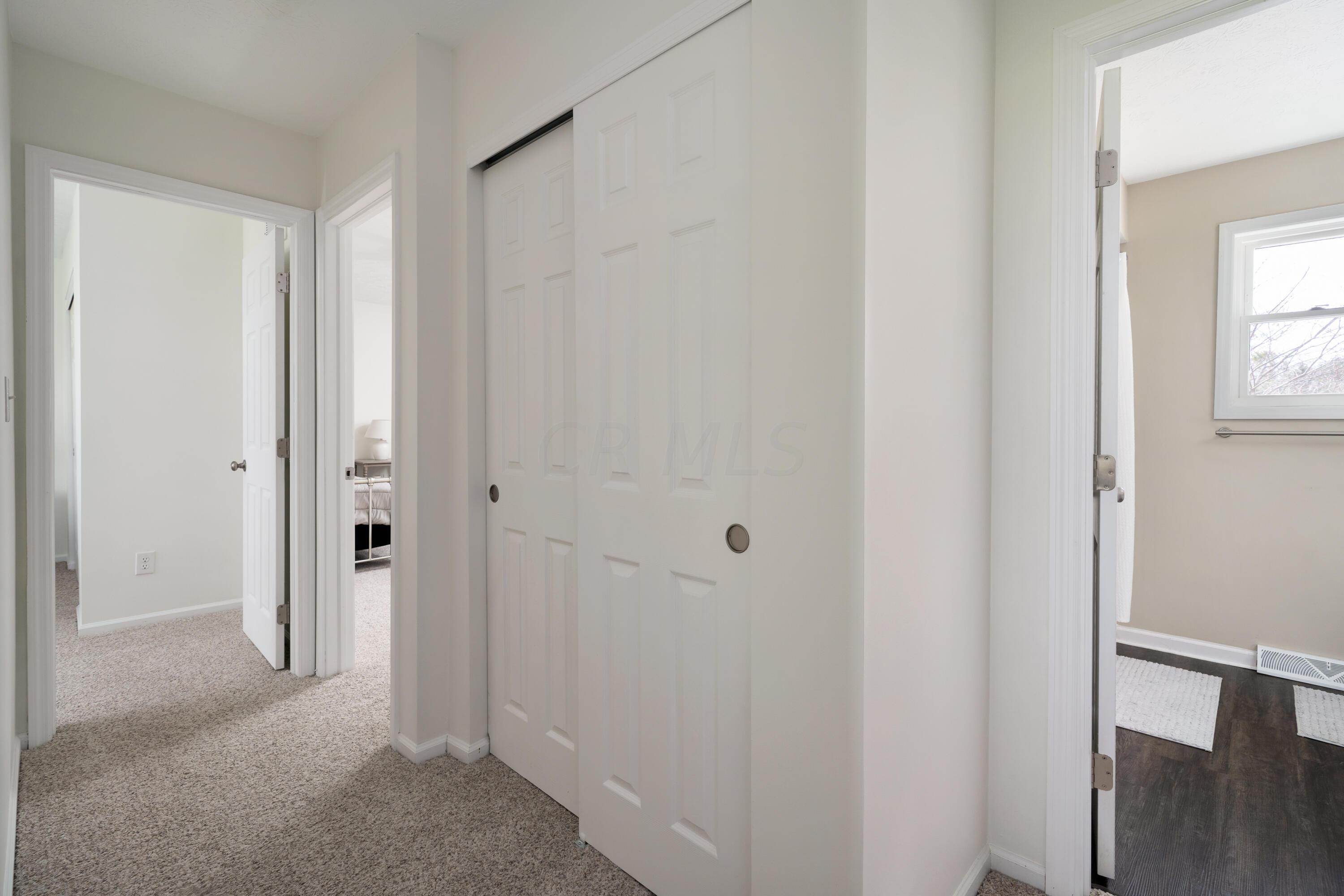 10643 Reussner Road Southwest Pataskala, OH 43062 - Photo 34 of 56 Linen closet - 2nd floor hallway