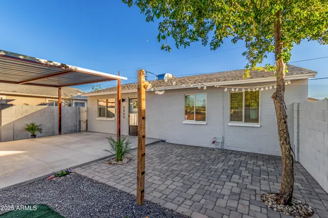 $274,999 | 2555 East Mobile Lane, Phoenix, AZ 85040