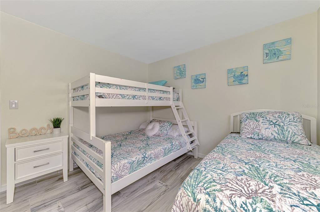 446 Canal Road, Unit 5 Sarasota, FL 34242 - Photo 20 of 64
