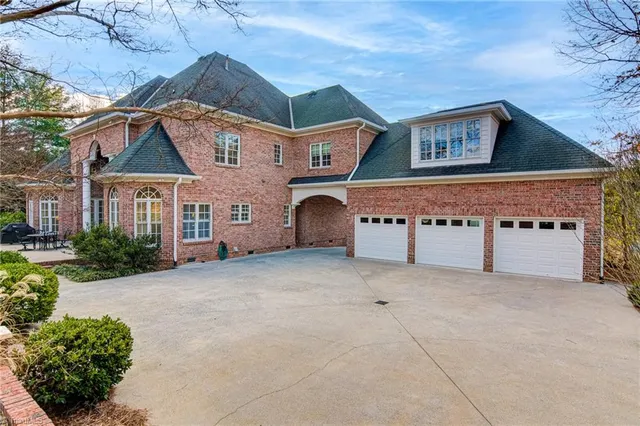 $1,290,000 | 1021 Kent Mews Court Northwest, Winston-Salem, NC 27104