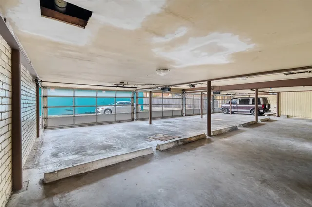 a view of parking area