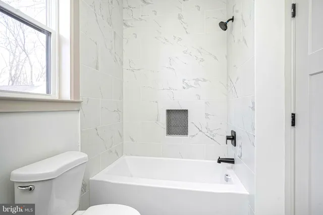 $419,890 | 308 Oak Street, Williamstown, NJ 08094