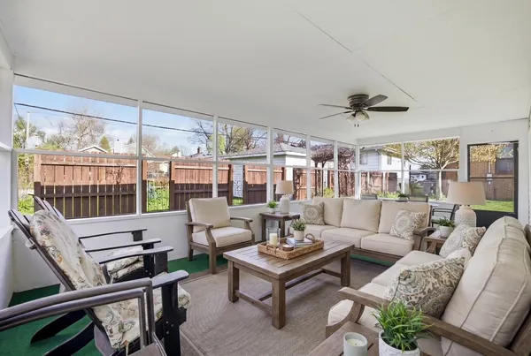 $569,000 | 628 Franklin Street, Downers Grove, IL 60515