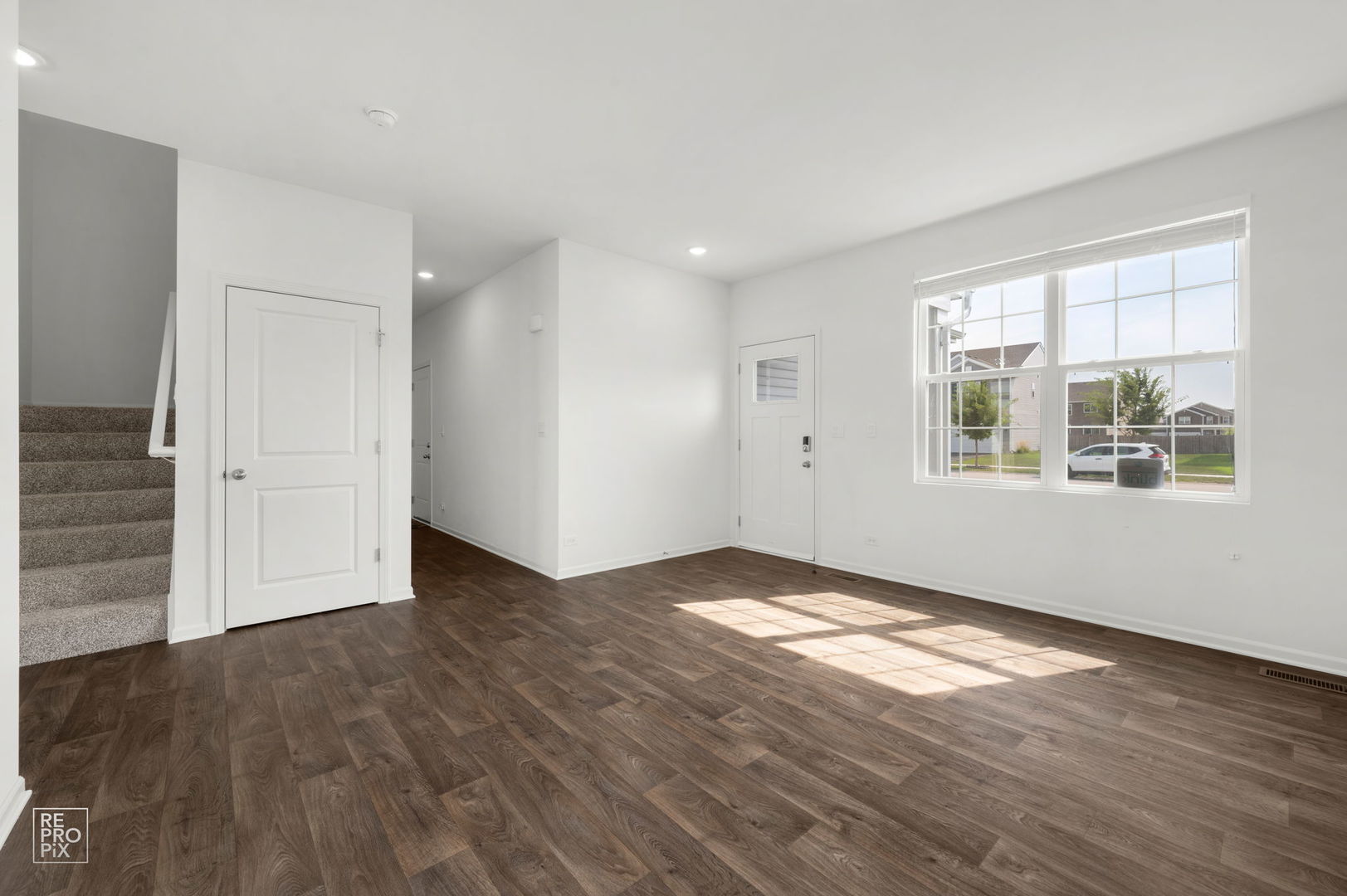 714 Juniper Street Oswego, IL 60543 - Photo 4 of 13