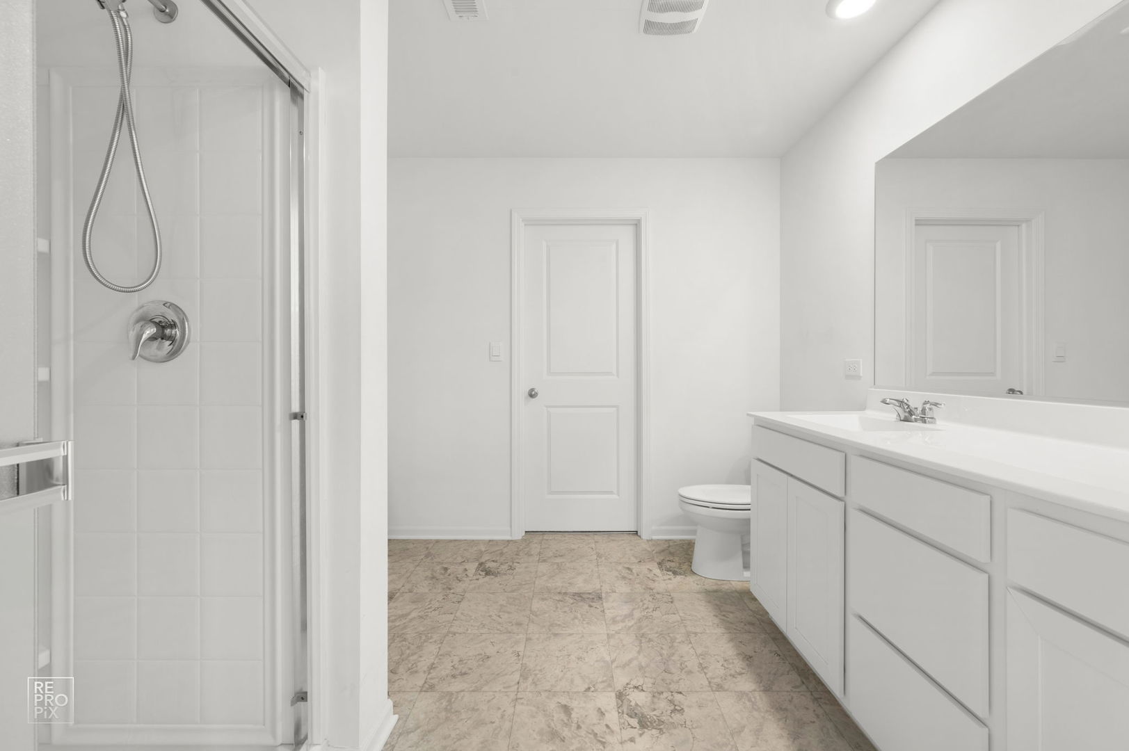 714 Juniper Street Oswego, IL 60543 - Photo 9 of 13