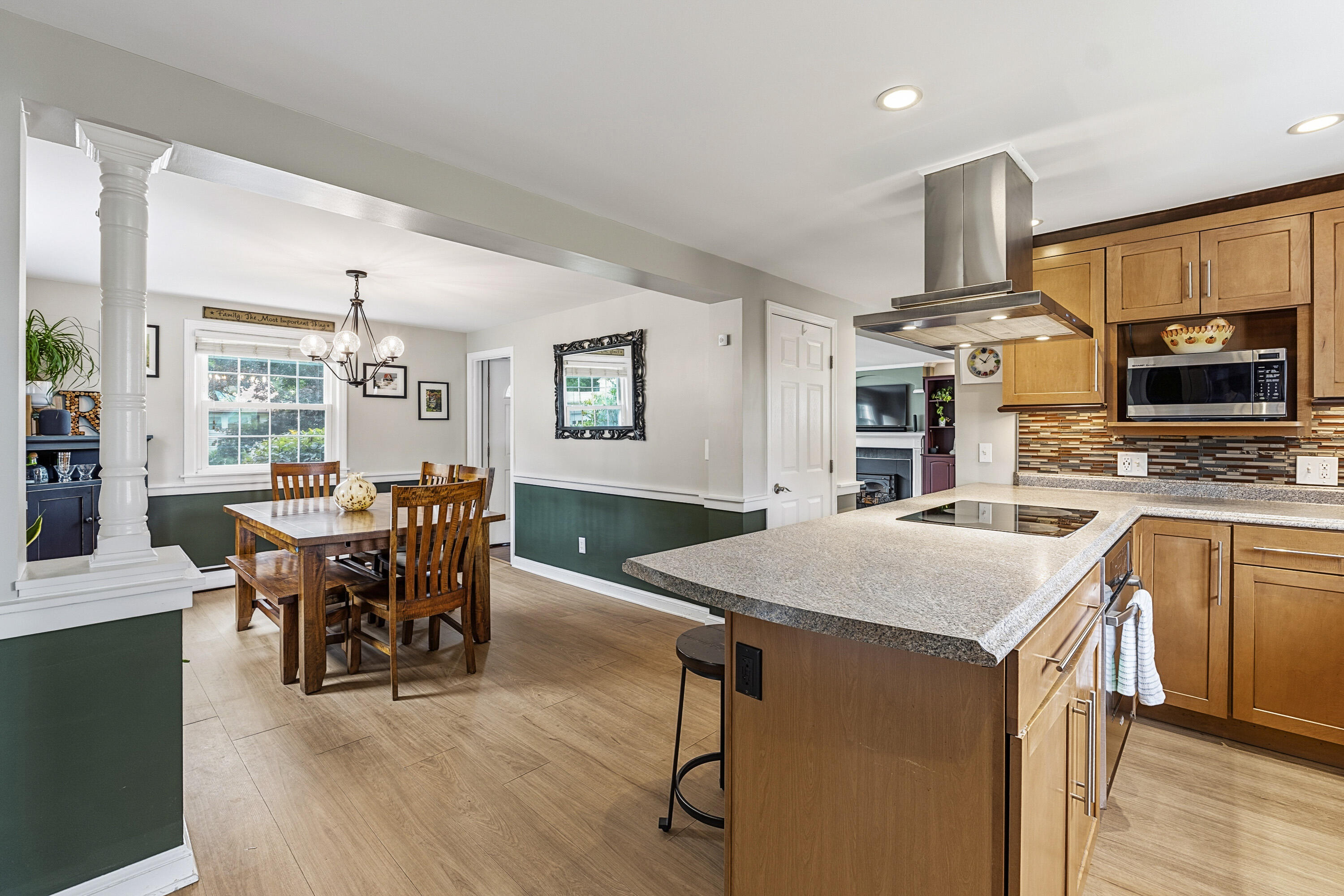 20 Groveside Road Portland, ME 04102 - Photo 15 of 50 Kitchen & Dining Room