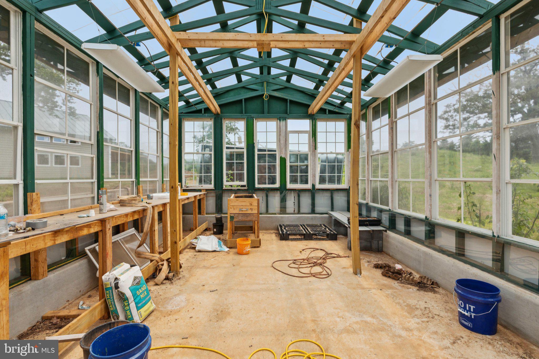 7285 Opal Road Warrenton, VA 20186 - Photo 22 of 34 a very nice looking room with a large window