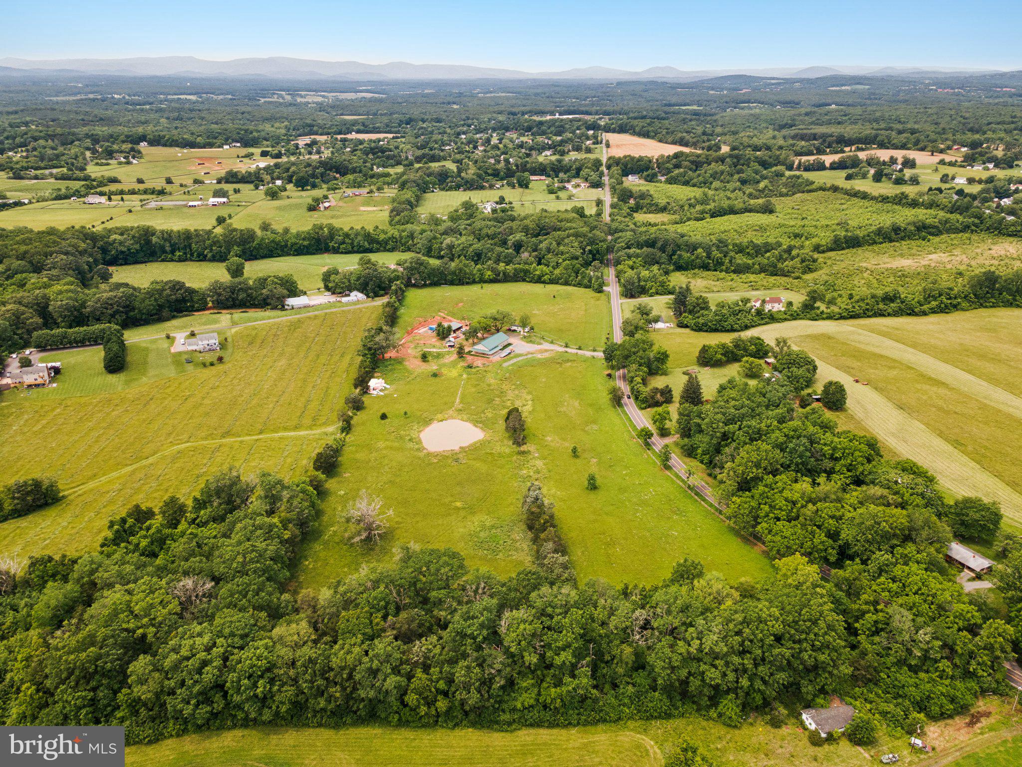 7285 Opal Road Warrenton, VA 20186 - Photo 30 of 34 a view of an ocean view