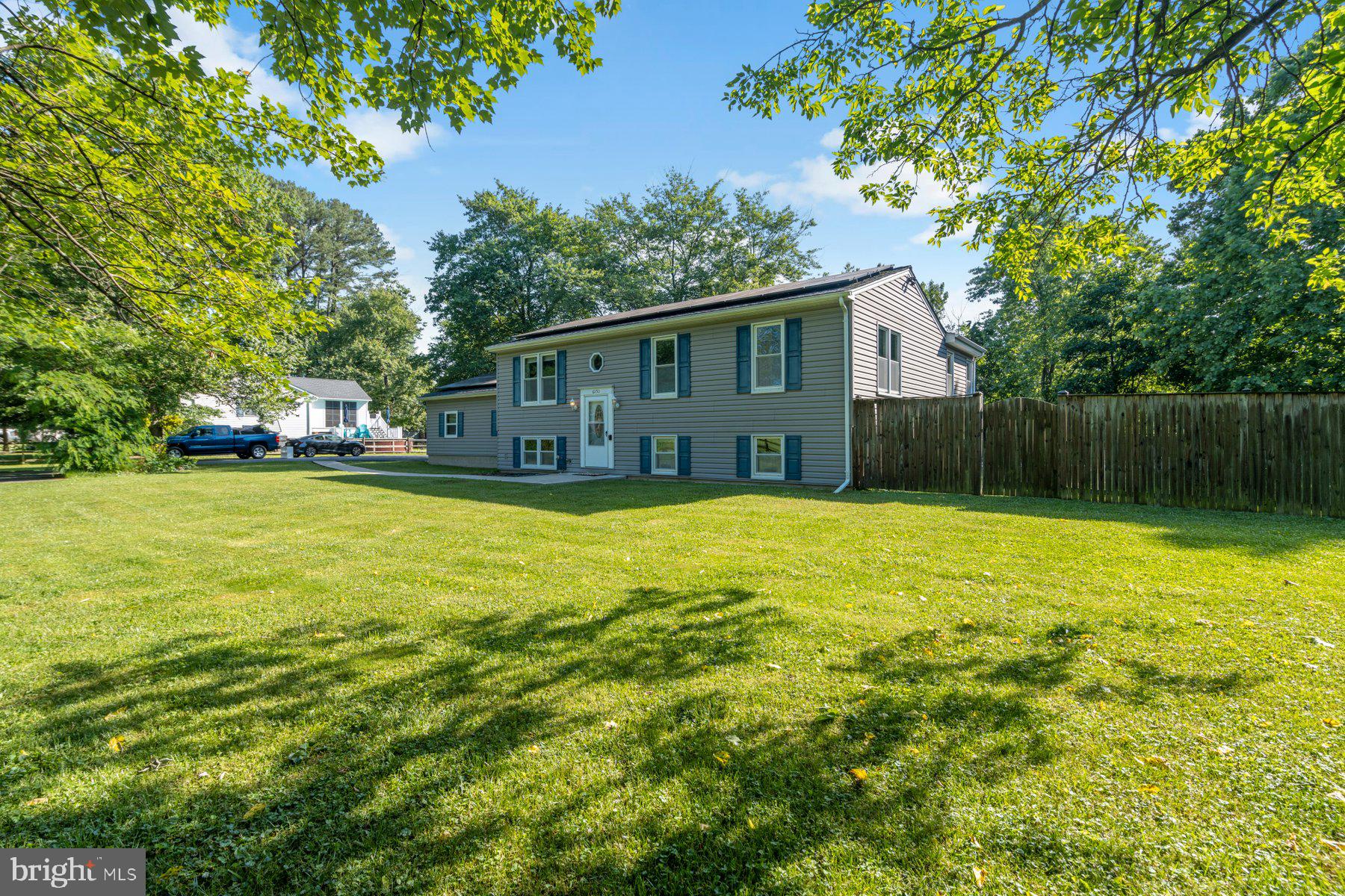 6150 Hunt Club Road Elkridge, MD 21075 - Photo 2 of 35 Front of home