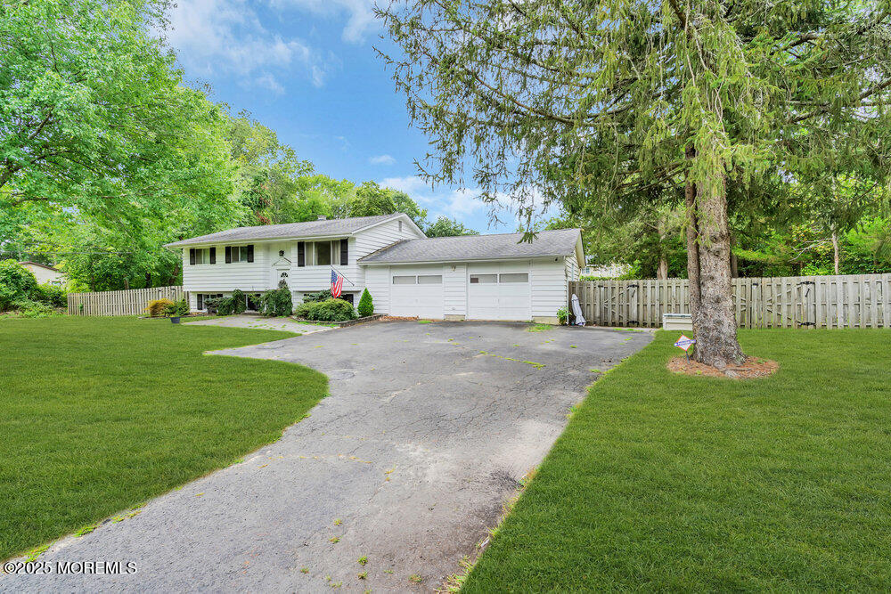624 Fort Plains Road Howell, NJ 07731 - Photo 2 of 21 front2
